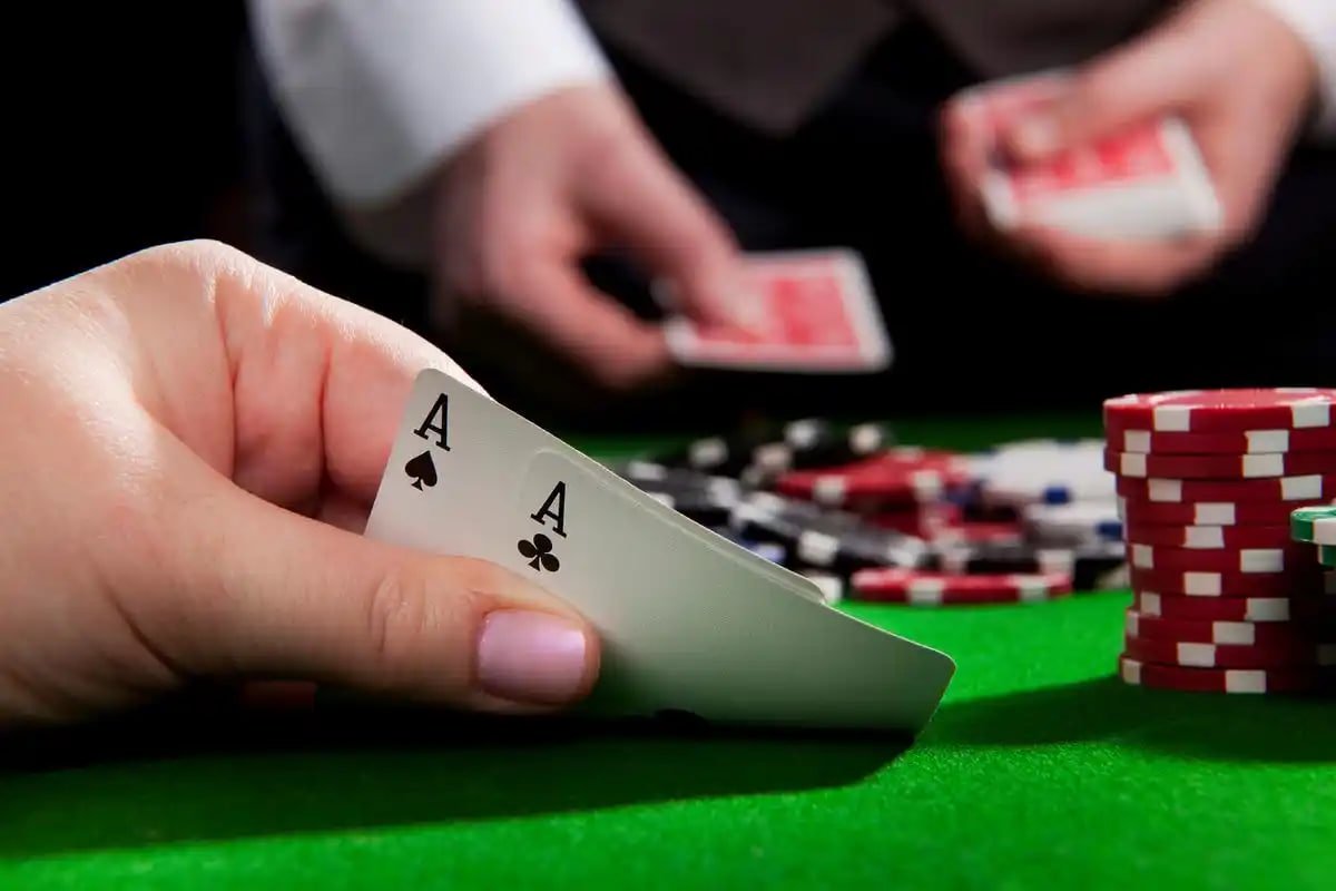 Filipino player browsing the sbet casino game lobby on a smartphone